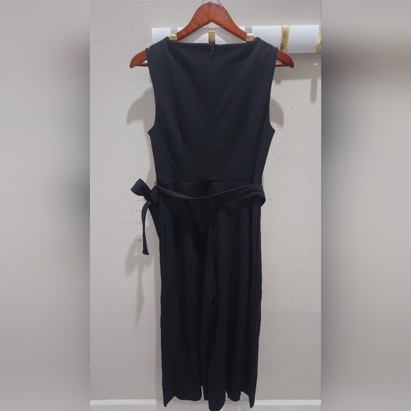 Calvin Klein Women’s 8 Jumpsuit‎ Black V Neck Wide Leg Sleeveless Belted NWOT - Picture 5 of 9
